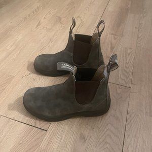 Blundstone Chelsea Boots 585 Rustic Brown Womens 7.5 / AU 4.5. - like new